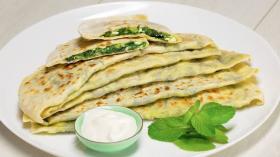 Кутаб с сыром и зеленью 